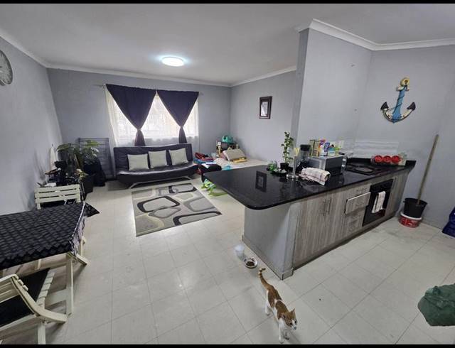 1 BEDROOM APARTMENT FOR SALE IN OVERPORT